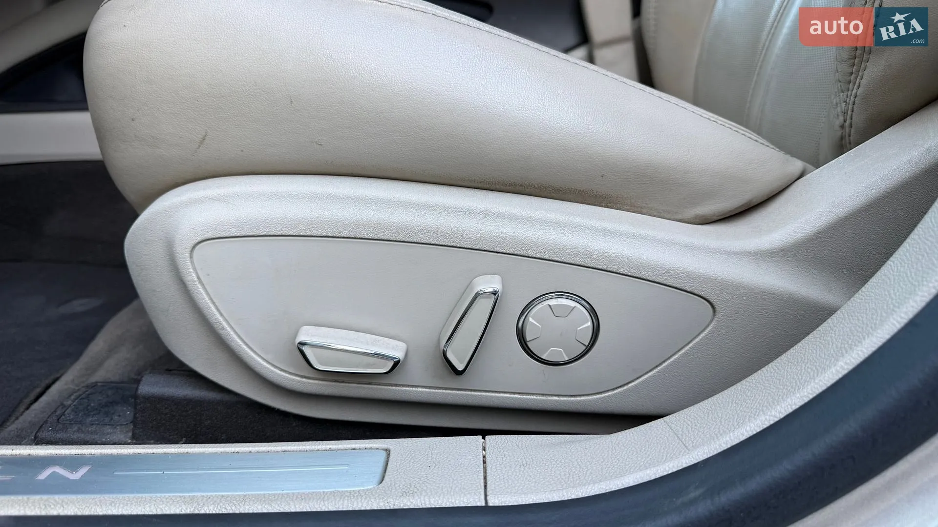 2017 Lincoln MKZ - мініатюра 21