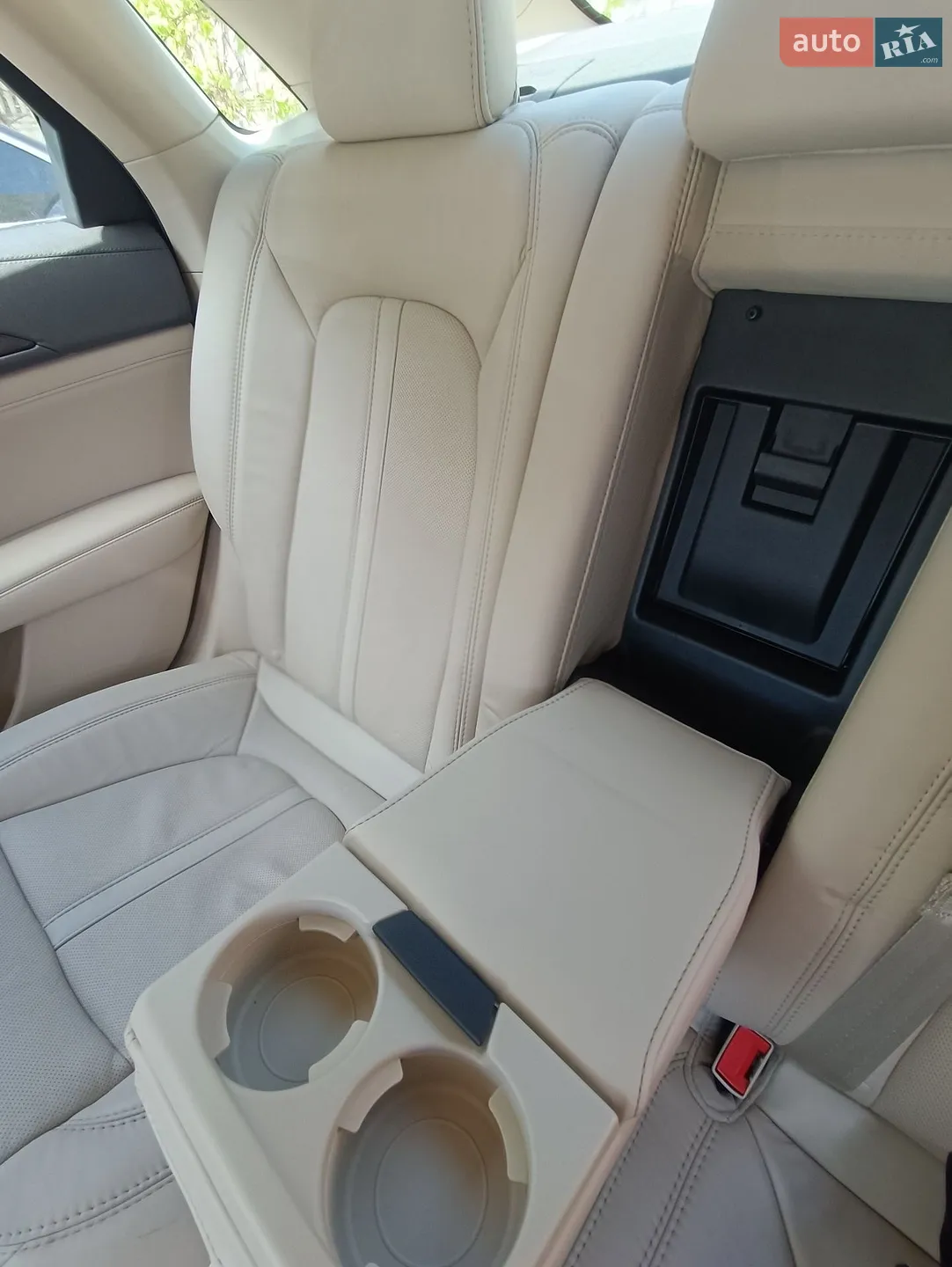 2017 Lincoln MKZ - мініатюра 38