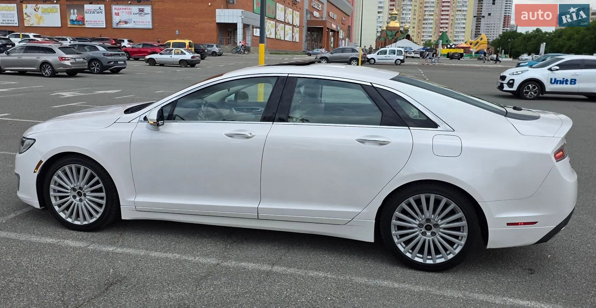 2016 Lincoln MKZ - мініатюра 7
