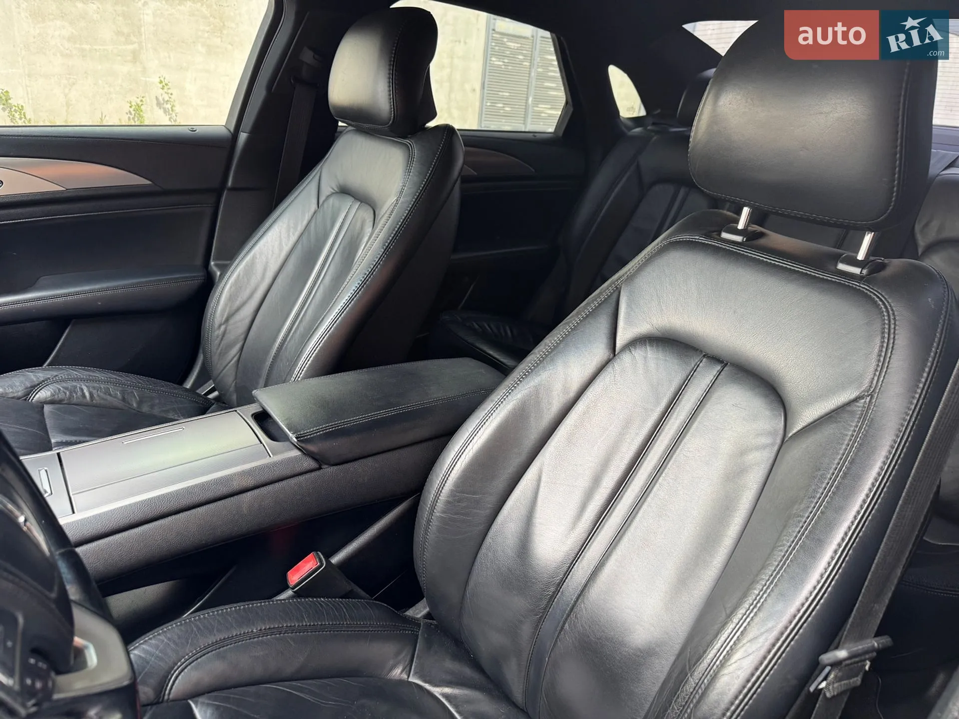 2016 Lincoln MKZ - мініатюра 18
