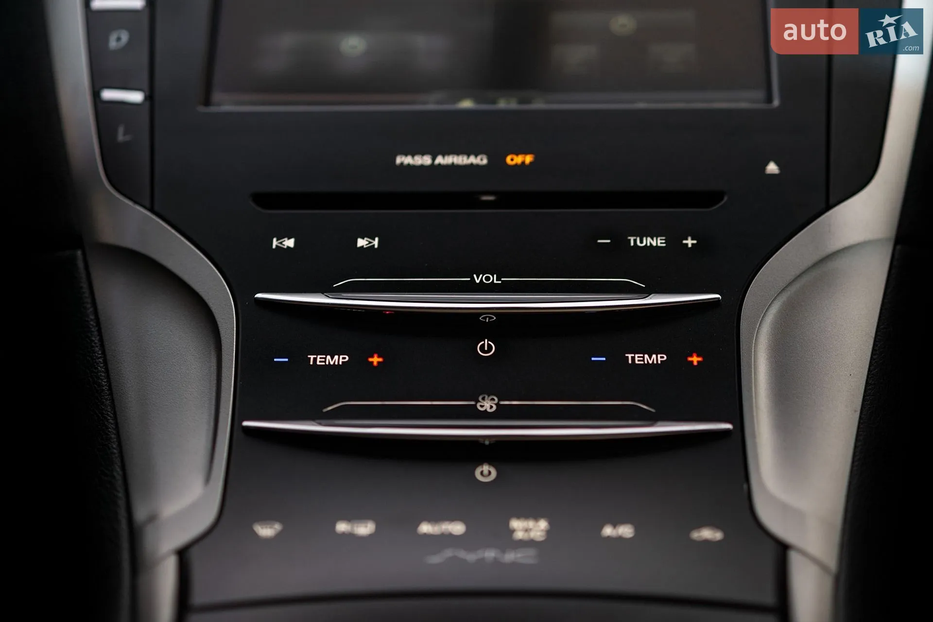 2015 Lincoln MKZ - мініатюра 18