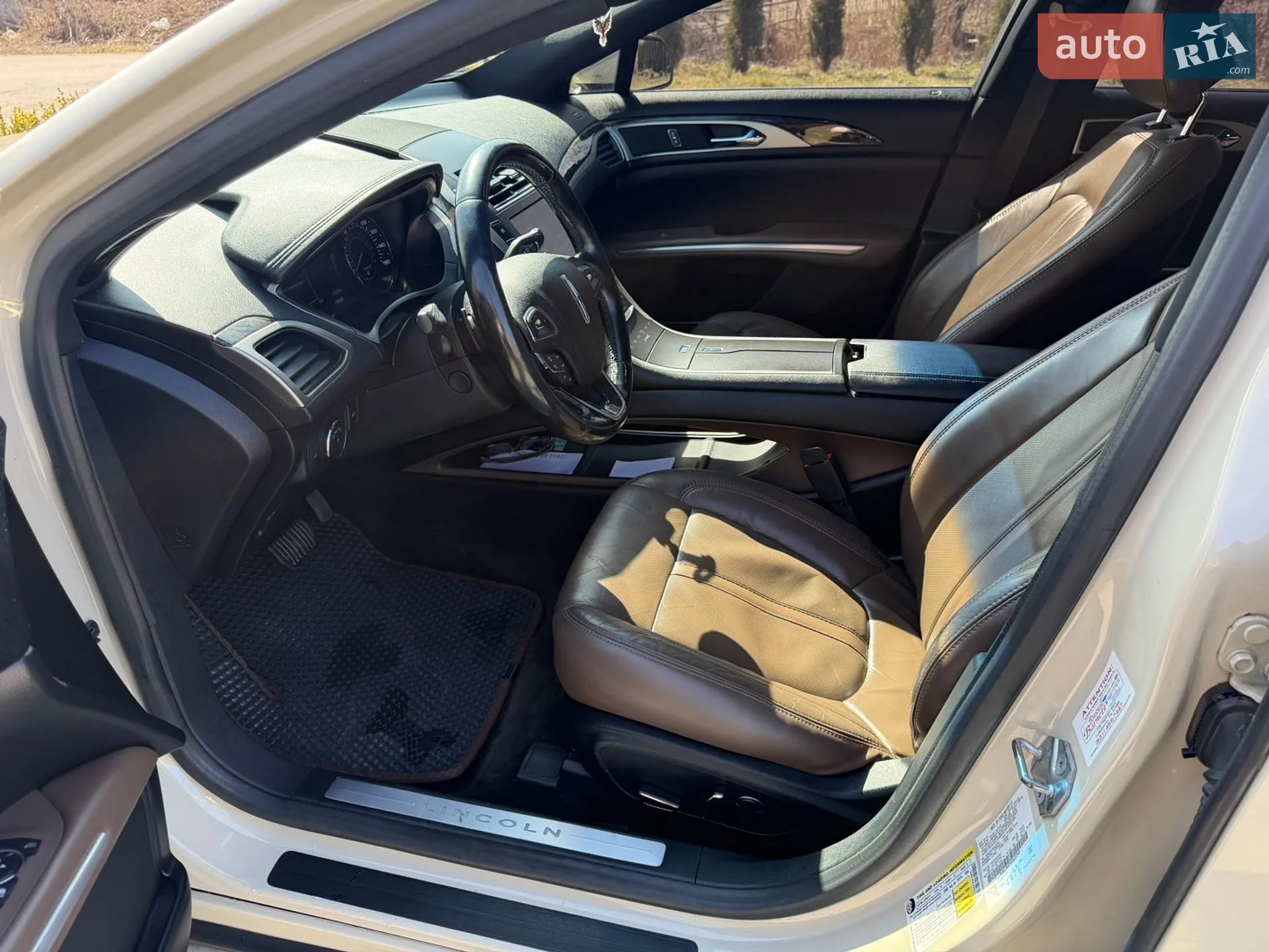2016 Lincoln MKZ - мініатюра 24