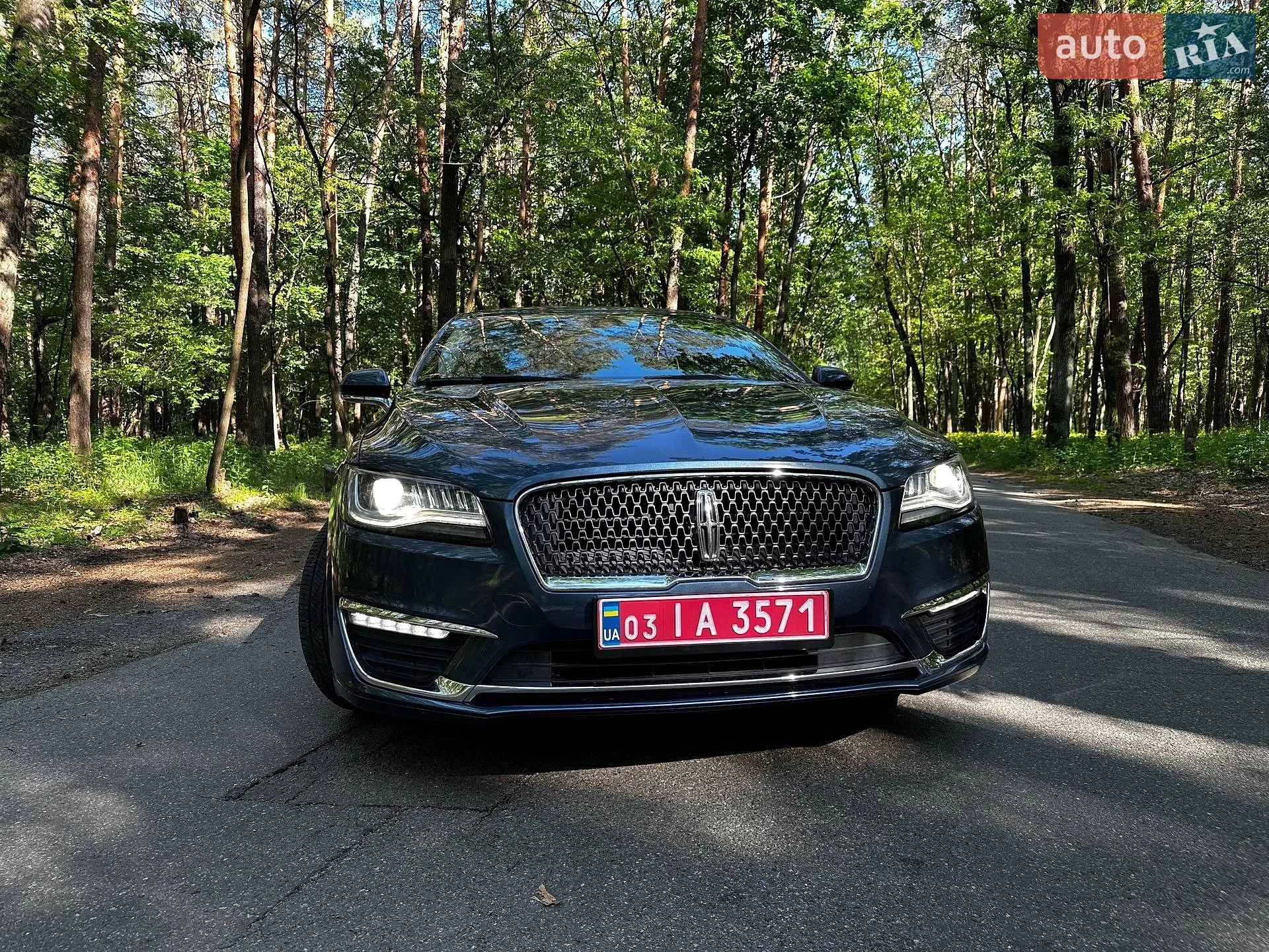 2019 Lincoln MKZ - мініатюра 2
