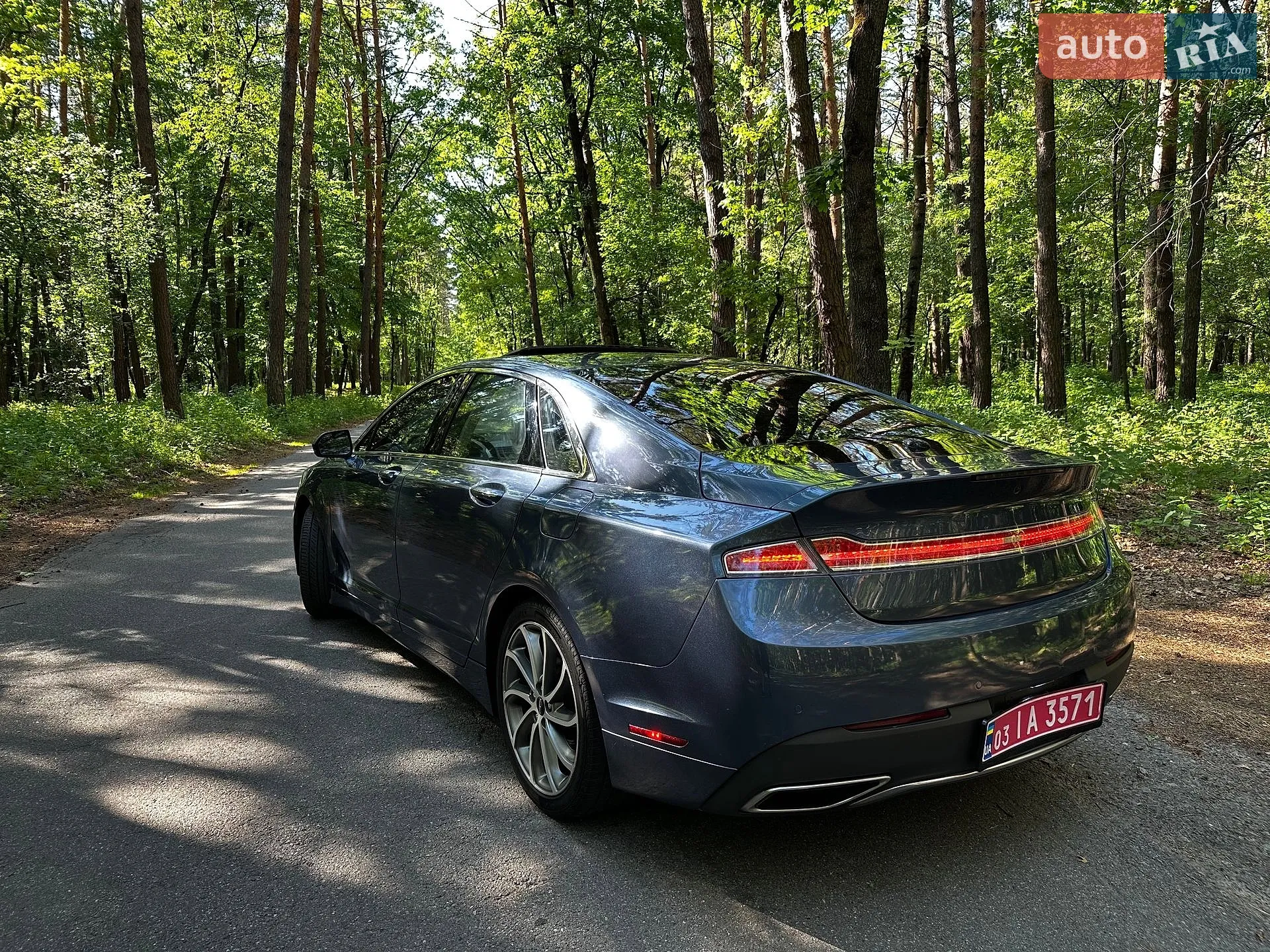 2019 Lincoln MKZ - мініатюра 4