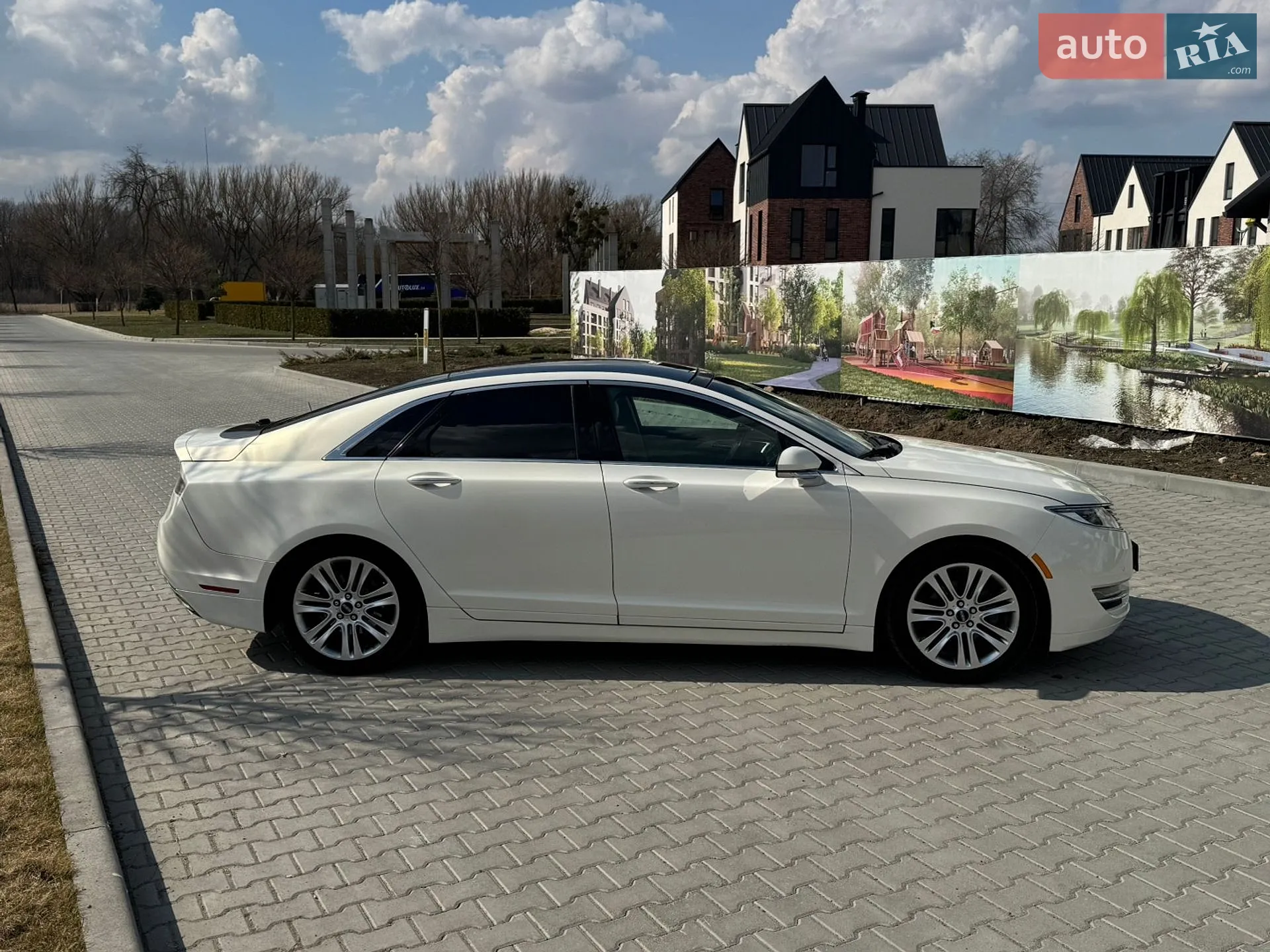 2013 Lincoln MKZ - мініатюра 3