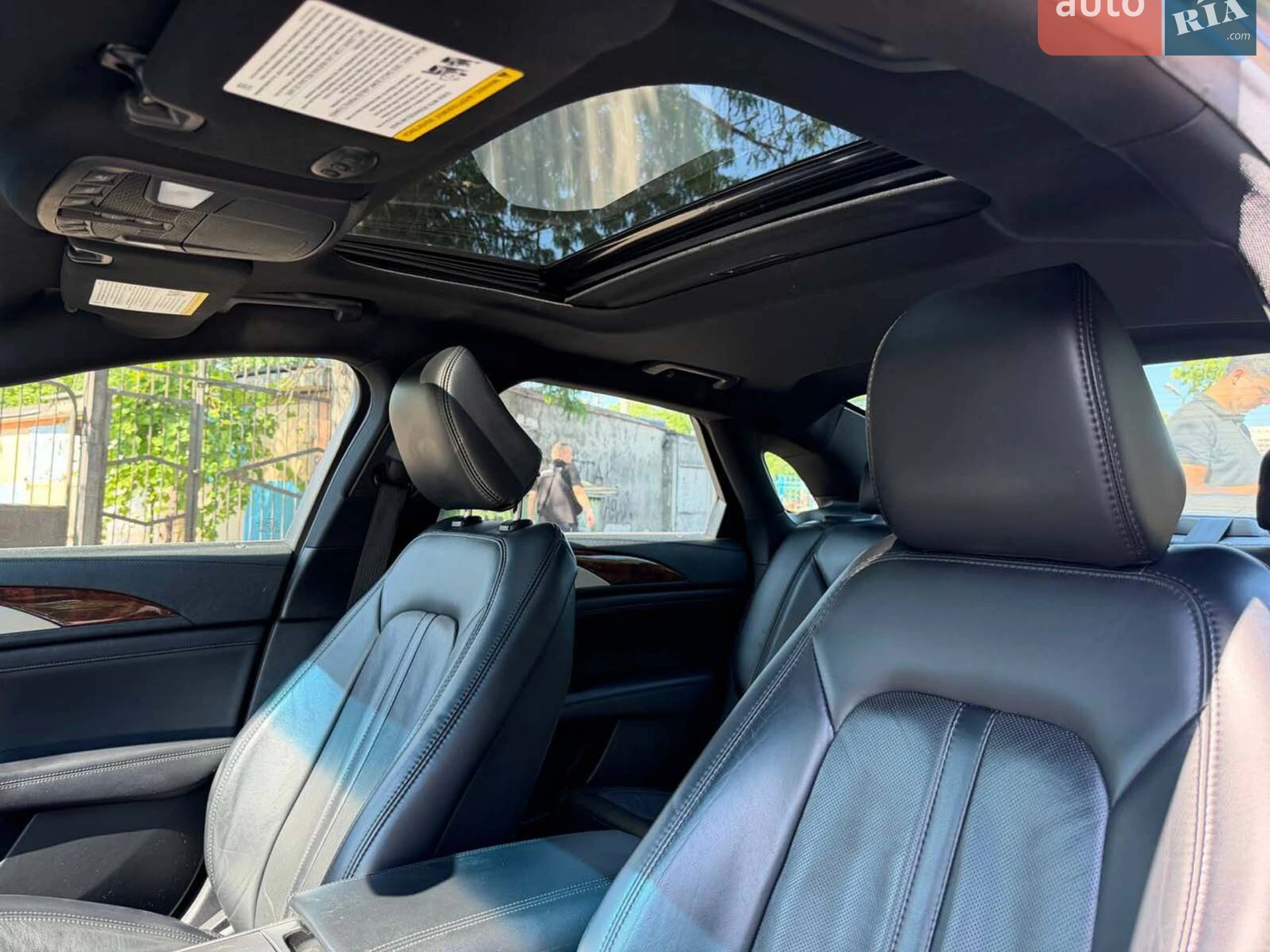 2020 Lincoln MKZ - мініатюра 27