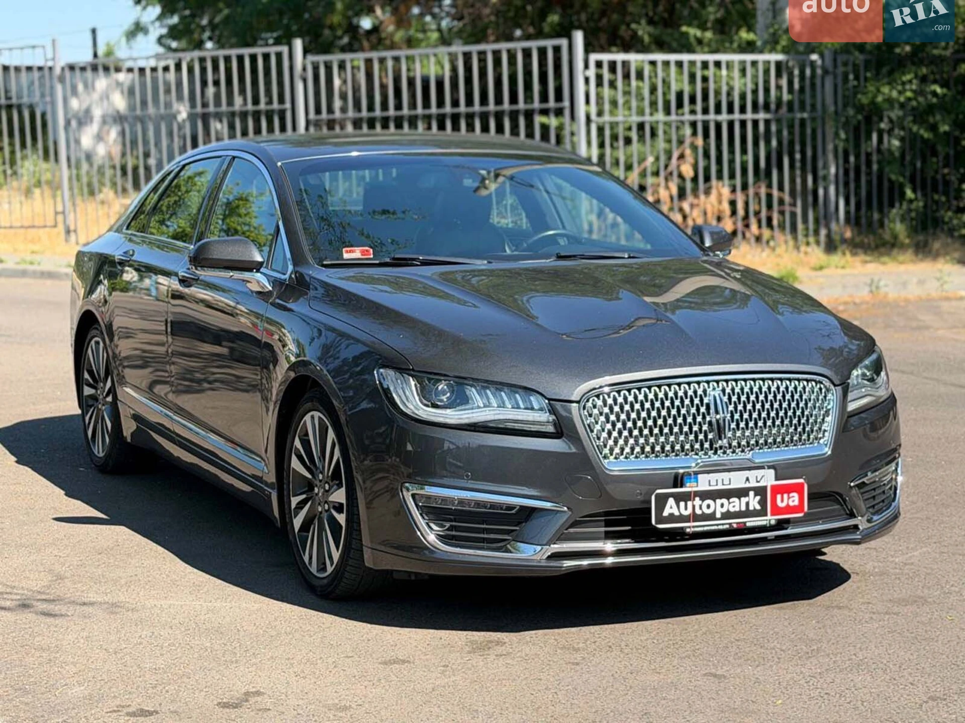 2020 Lincoln MKZ - мініатюра 3