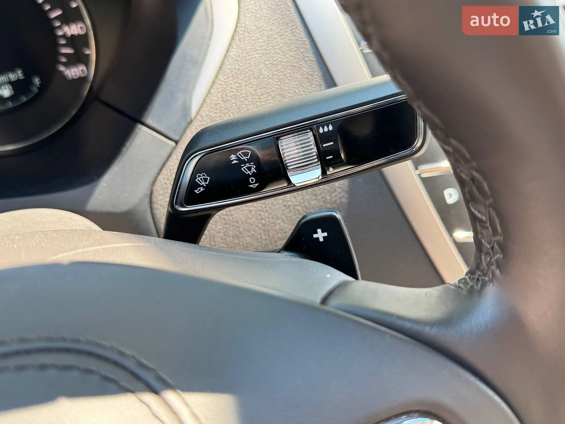 2016 Lincoln MKZ - мініатюра 25