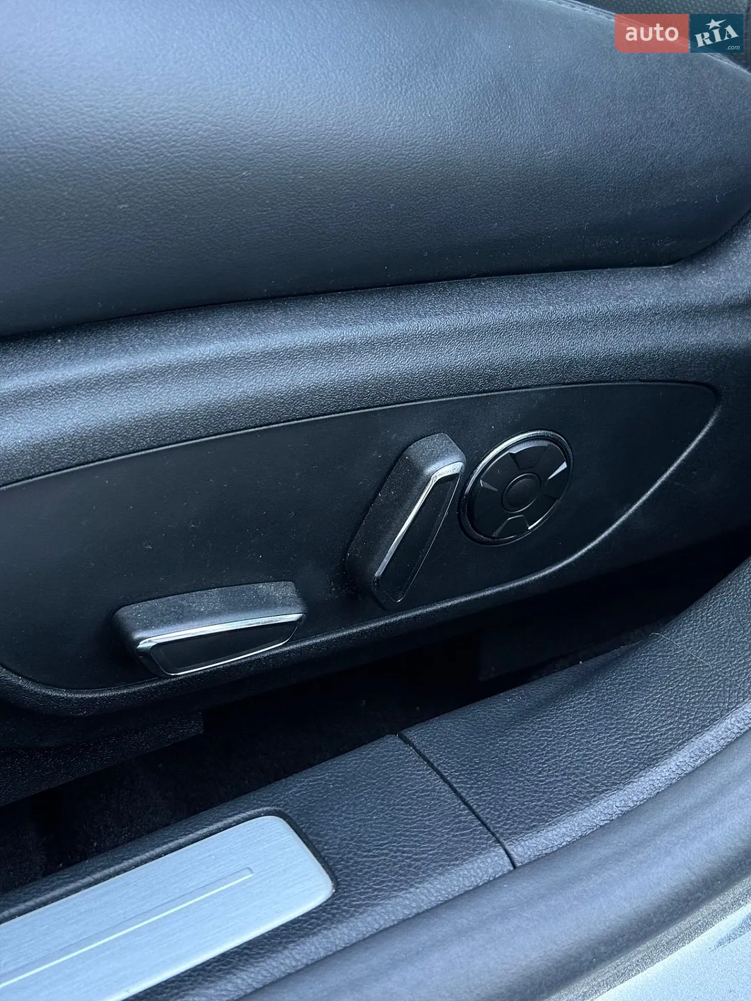 2019 Lincoln MKZ - мініатюра 12