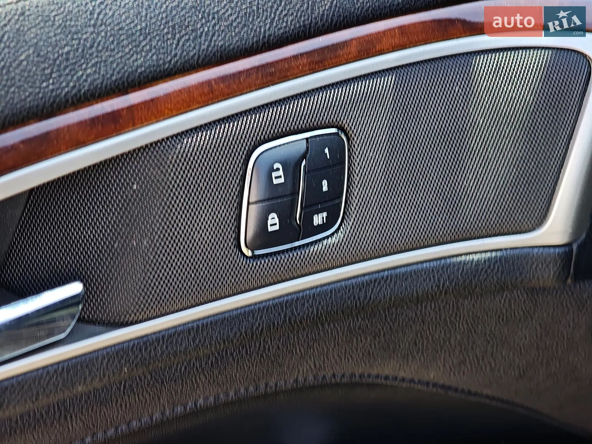 2016 Lincoln MKZ - мініатюра 25