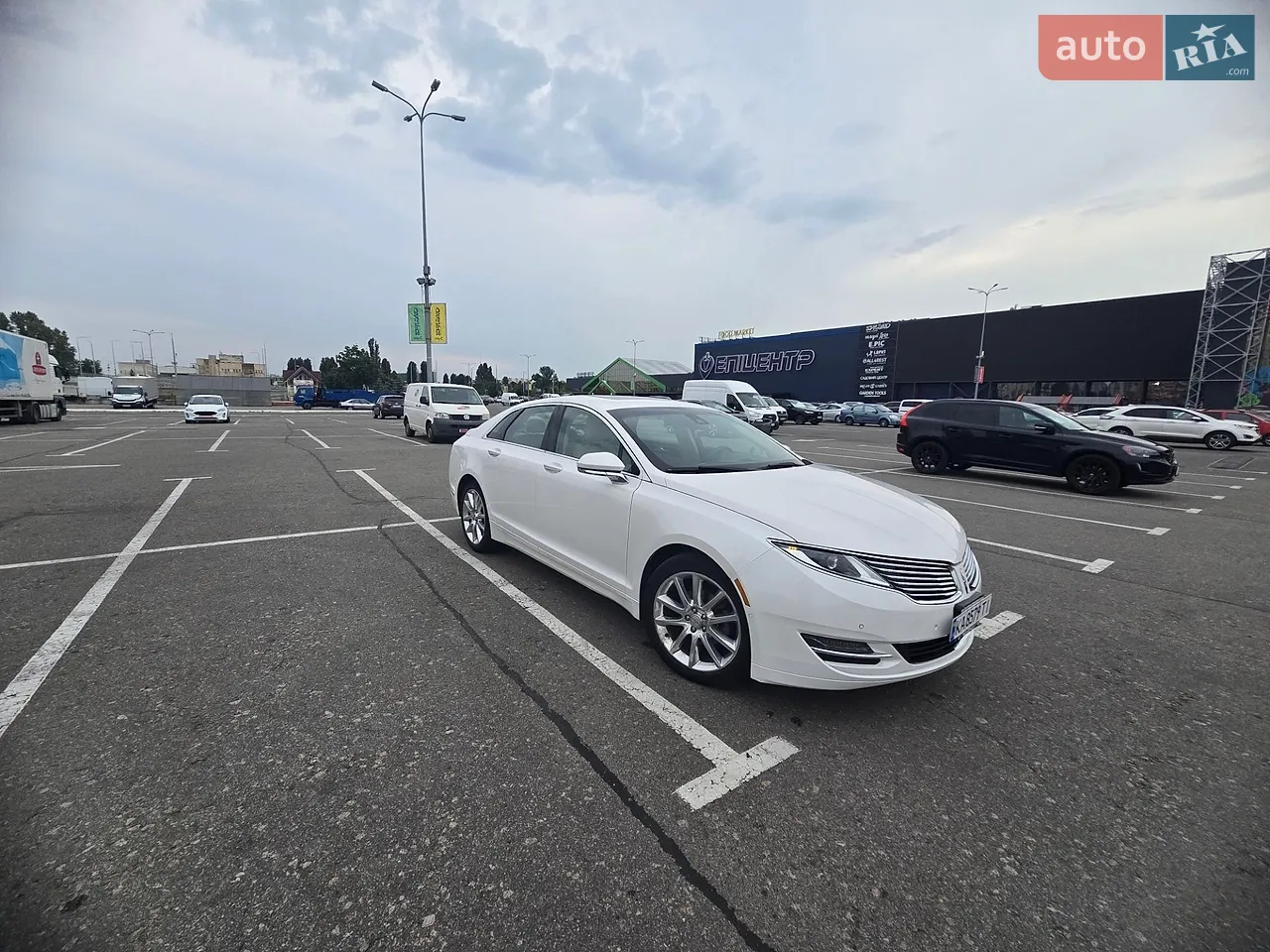 2016 Lincoln MKZ - мініатюра 30