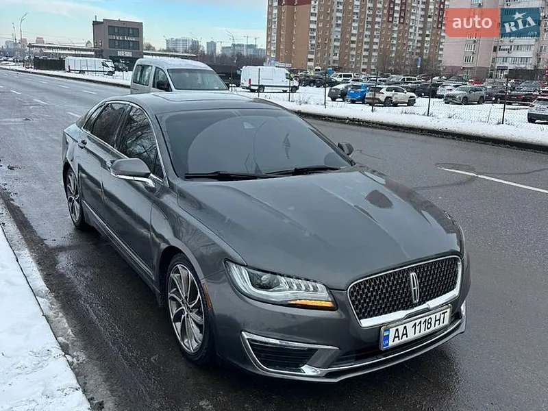 Lincoln MKZ 2019