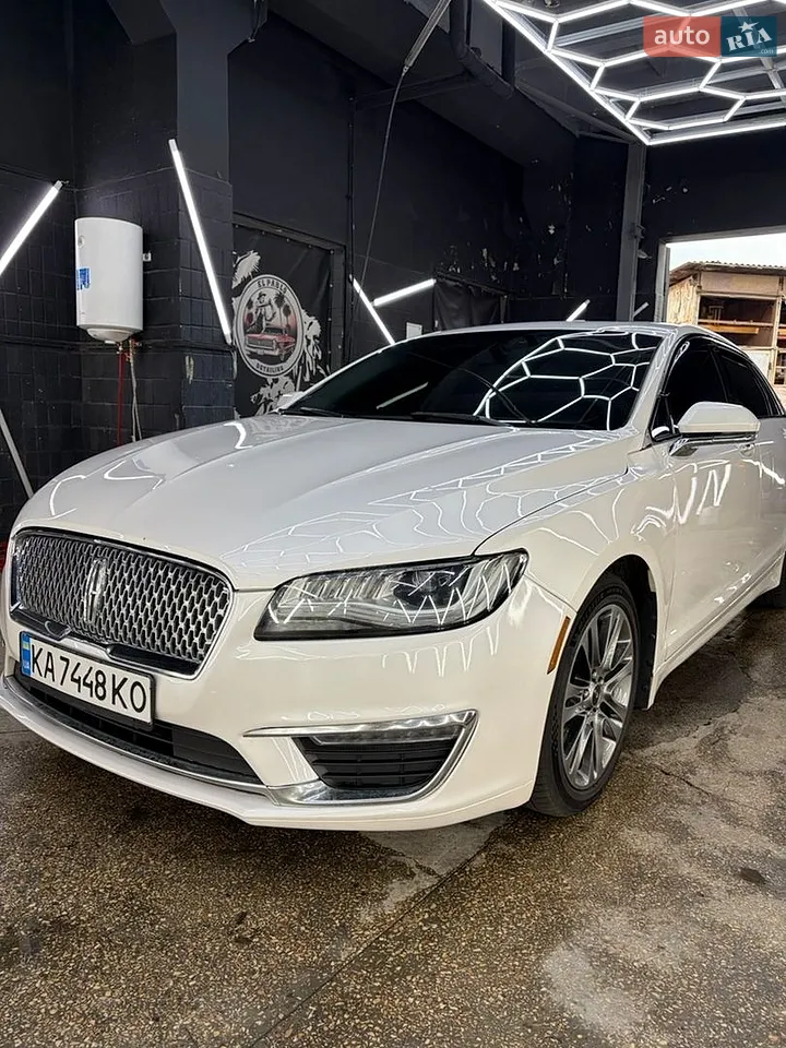 2016 Lincoln MKZ - мініатюра 36