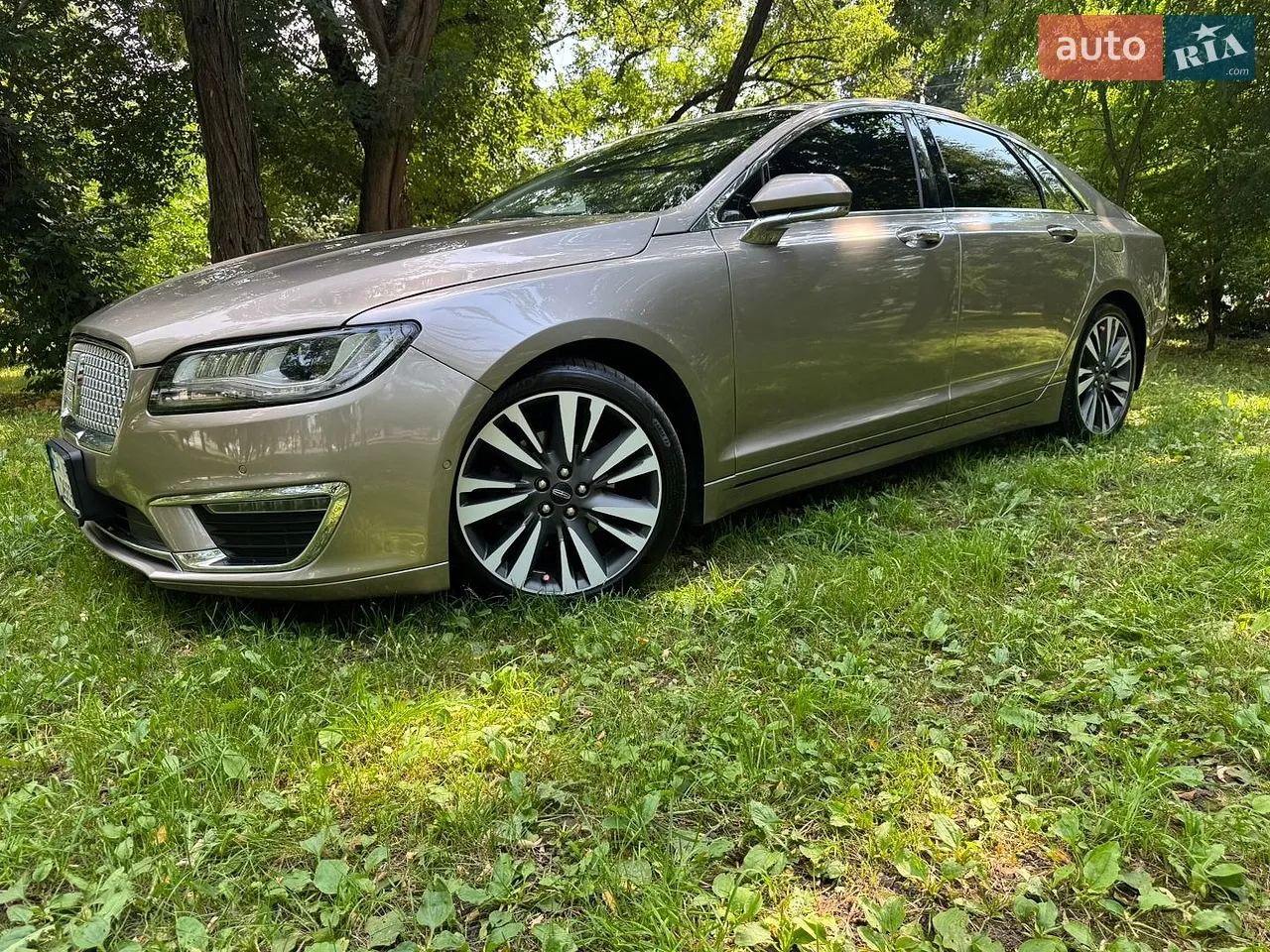 2019 Lincoln MKZ - мініатюра 30