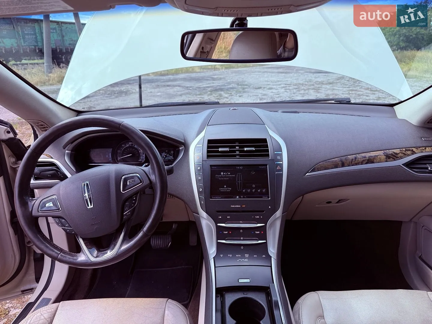2016 Lincoln MKZ - мініатюра 22