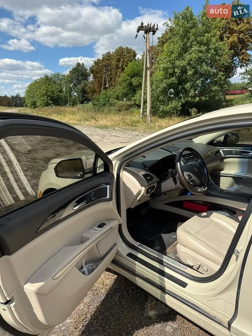 2016 Lincoln MKZ - мініатюра 12