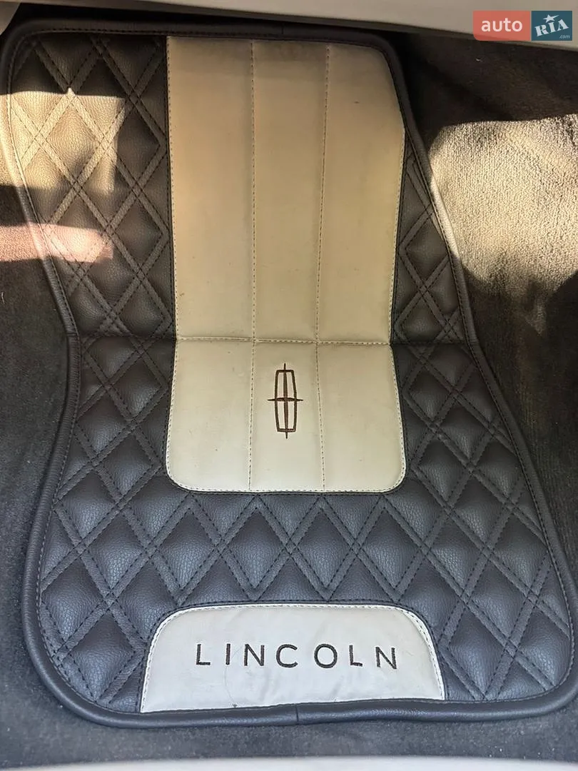 2016 Lincoln MKZ - мініатюра 16