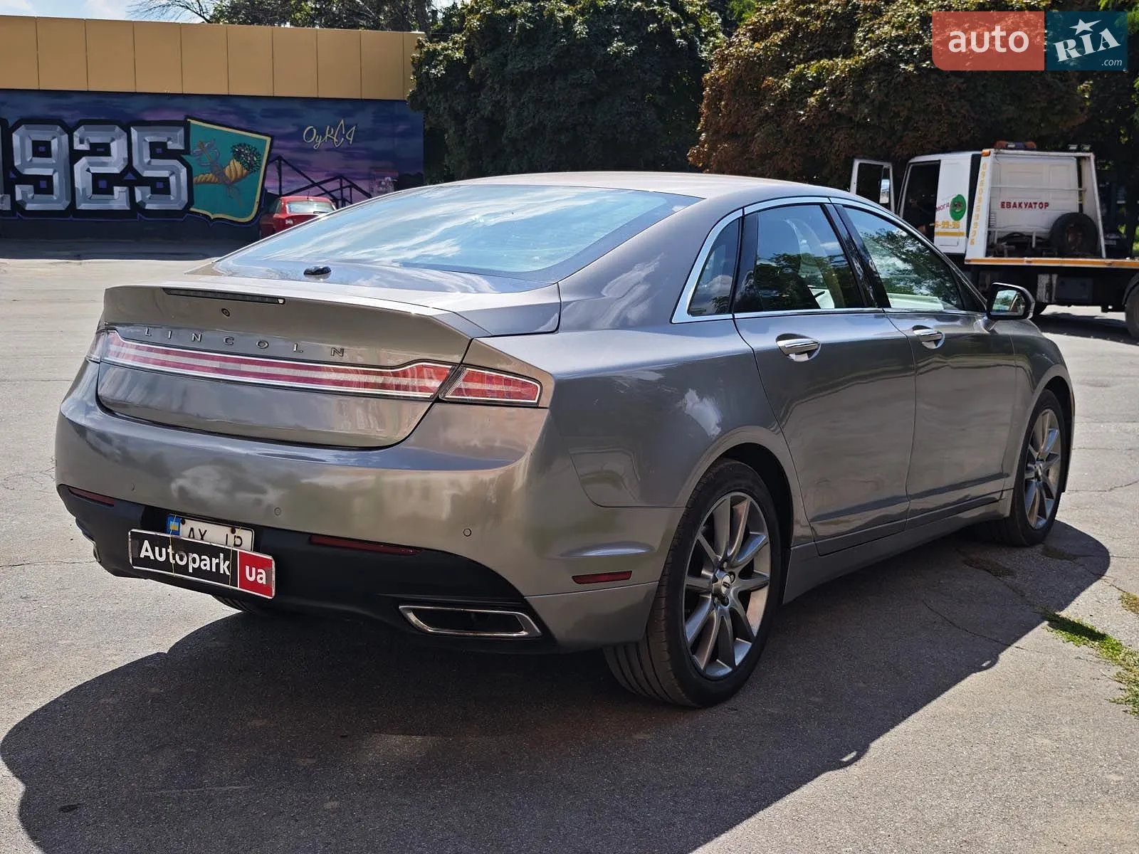 2015 Lincoln MKZ - мініатюра 12