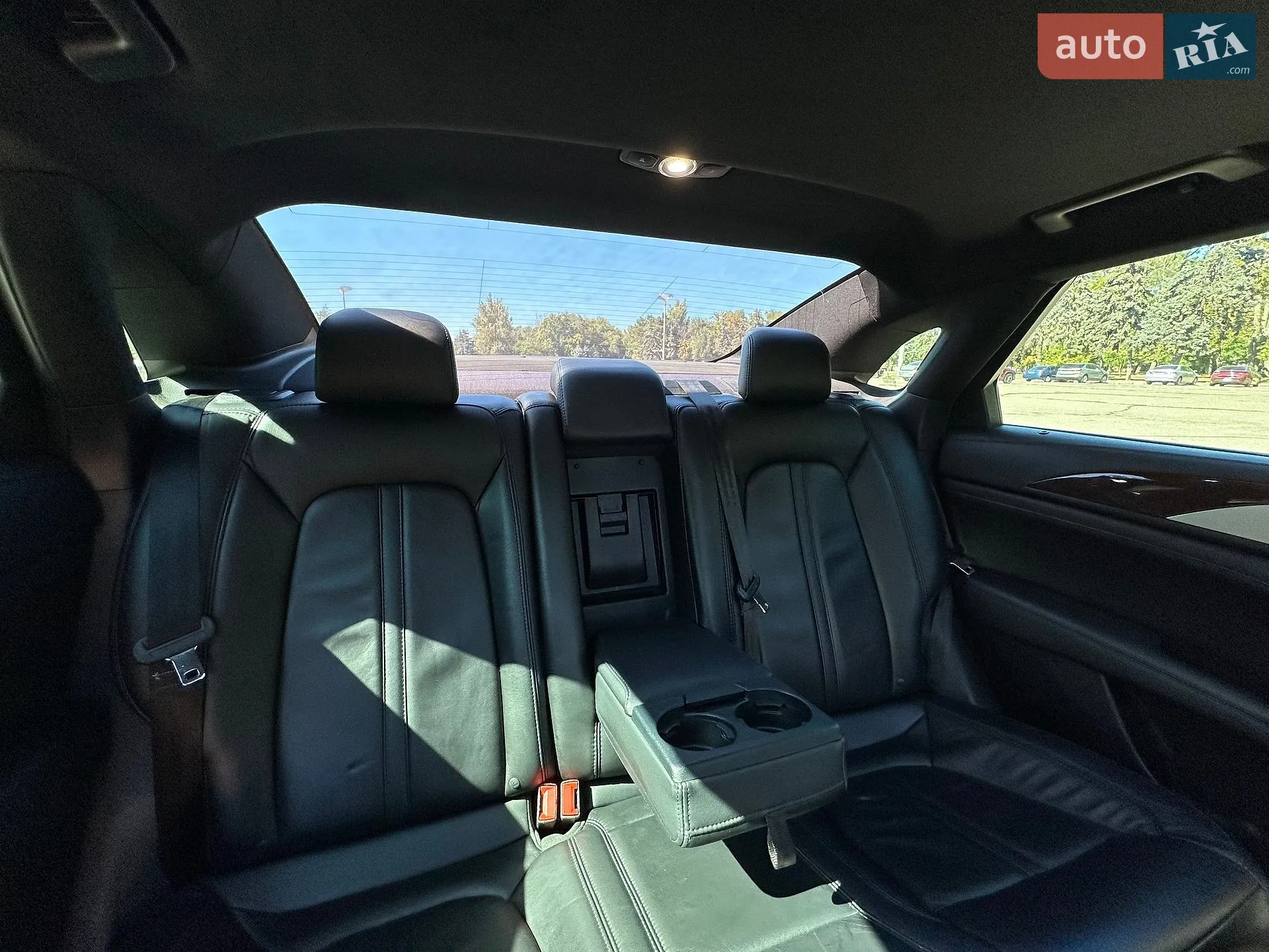 2017 Lincoln MKZ - мініатюра 33