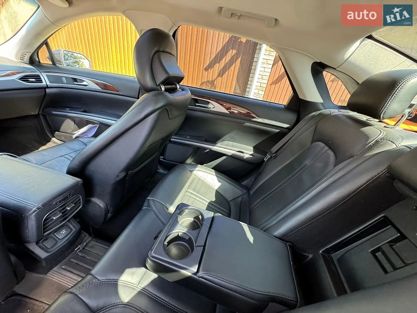 2015 Lincoln MKZ - мініатюра 16