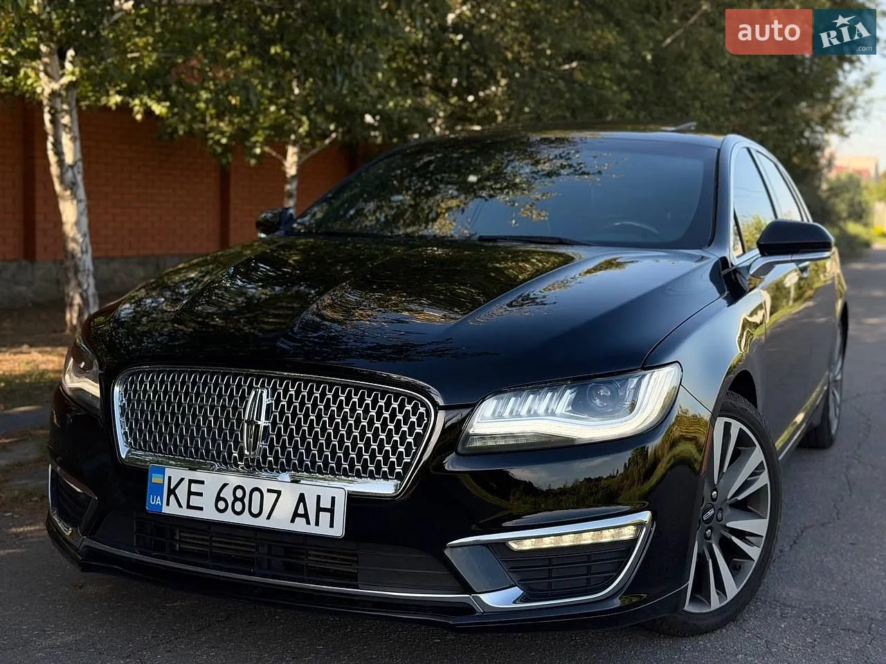 2016 Lincoln MKZ - мініатюра 2