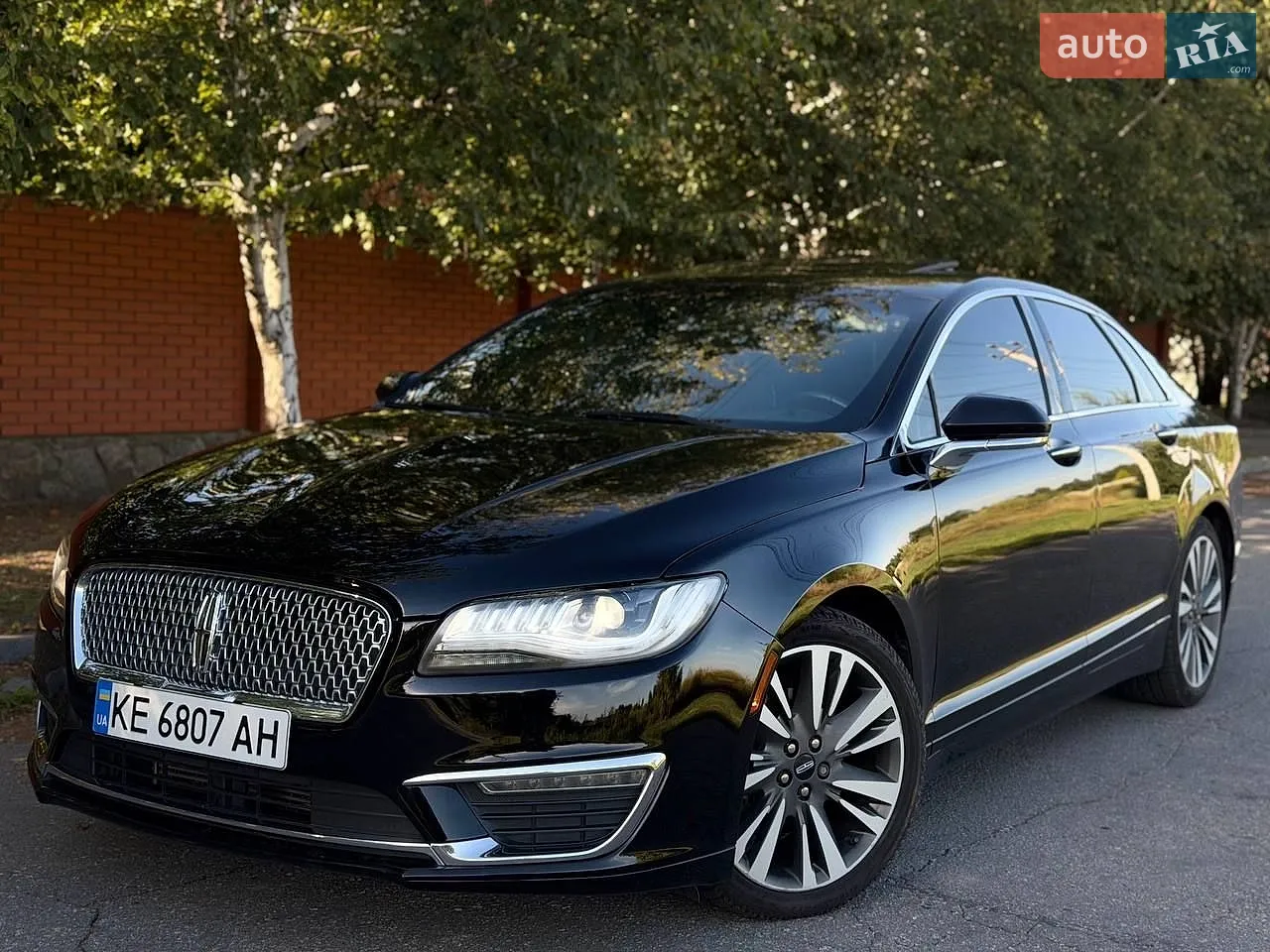 2016 Lincoln MKZ - мініатюра 3
