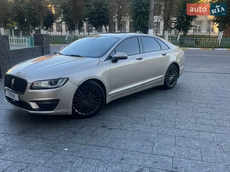 Lincoln MKZ