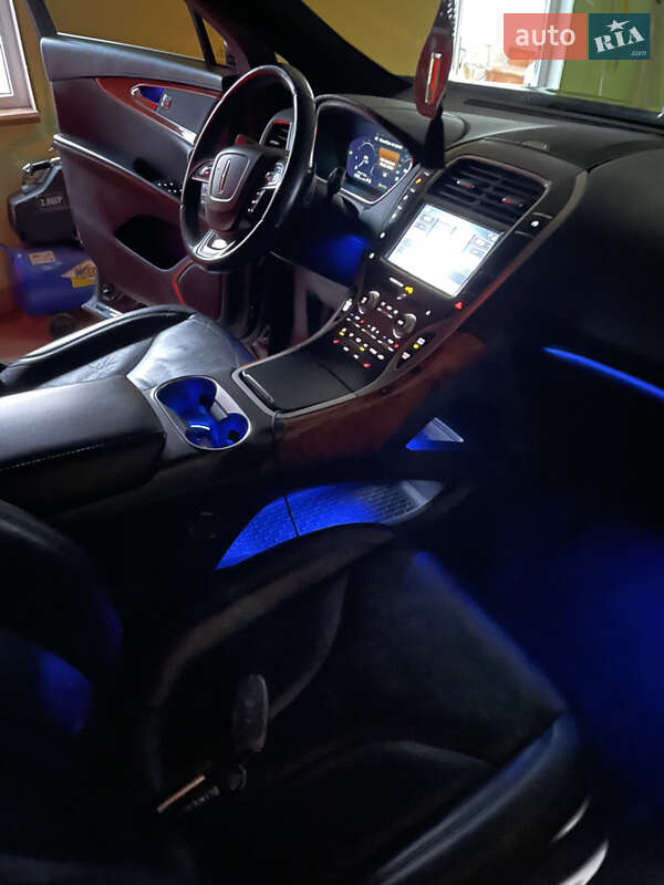 Внедорожник / Кроссовер Lincoln Nautilus 2018 в Одессе
