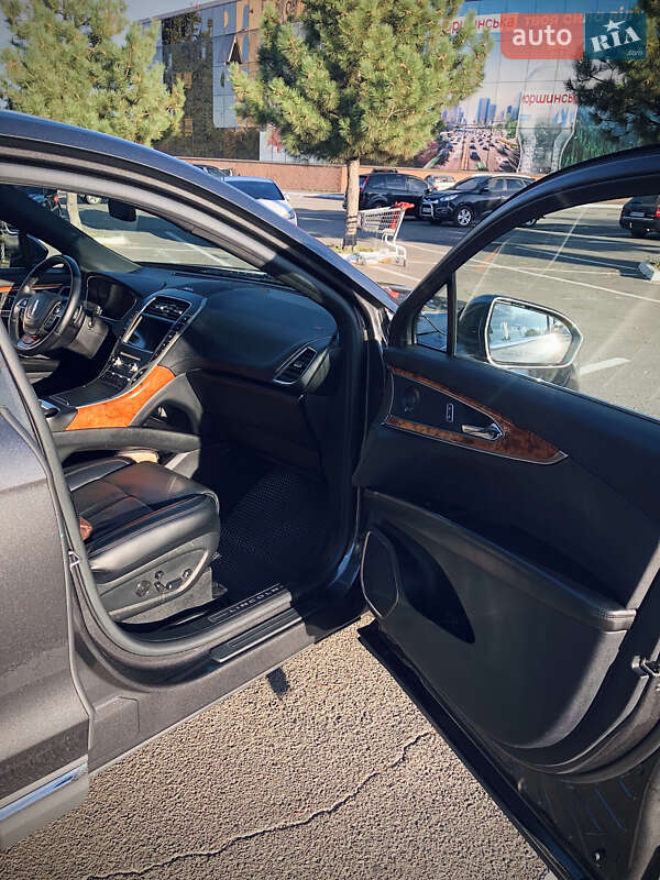 Внедорожник / Кроссовер Lincoln Nautilus 2019 в Одессе