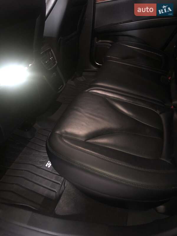 Позашляховик / Кросовер Lincoln Nautilus 2019 в Радивиліві