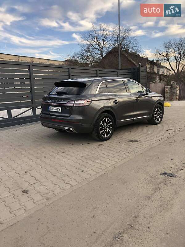 Позашляховик / Кросовер Lincoln Nautilus 2019 в Радивиліві