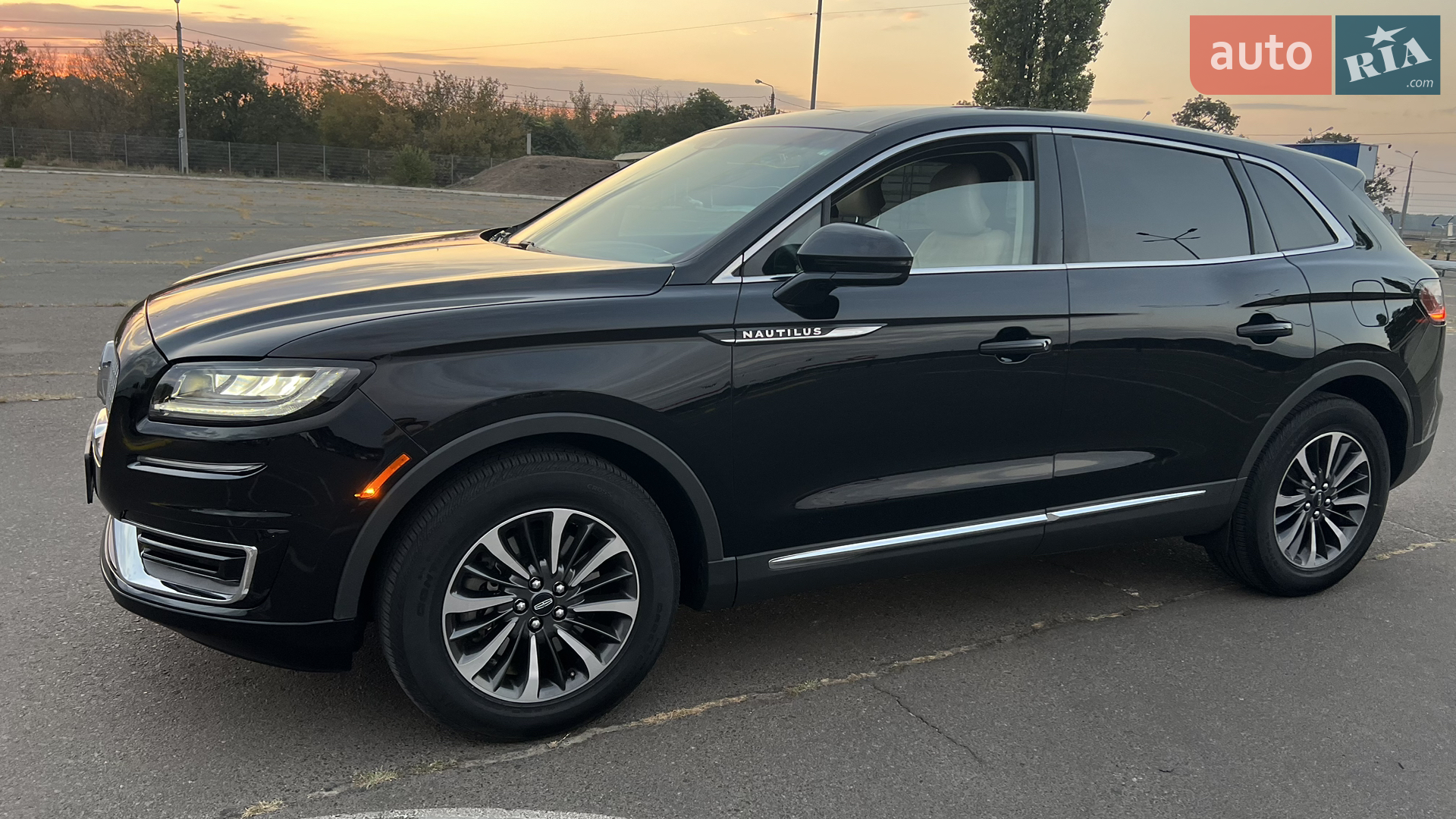 2018 Lincoln Nautilus - мініатюра 3