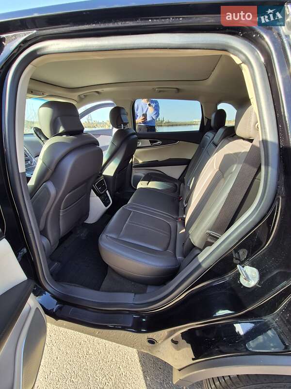 Внедорожник / Кроссовер Lincoln Nautilus 2020 в Николаеве