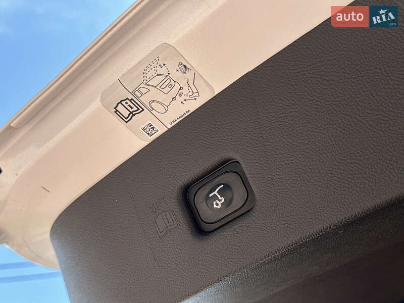 Внедорожник / Кроссовер Lincoln Nautilus 2019 в Кропивницком фото 18 Внедорожник / Кроссовер Lincoln Nautilus 2019 в Кропивницком