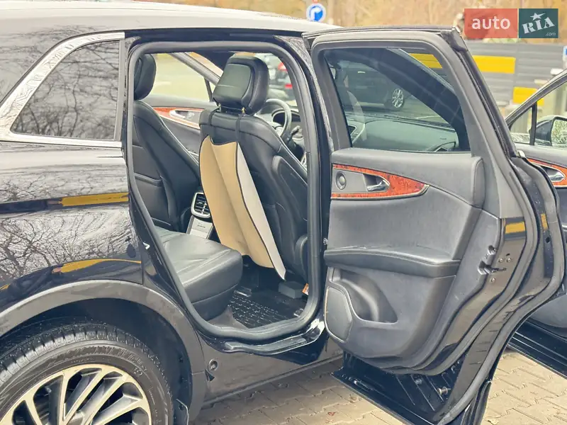 Lincoln Nautilus 2020 VIN 2LMPJ8K97LBL21851 фото оголошення 14 з 66