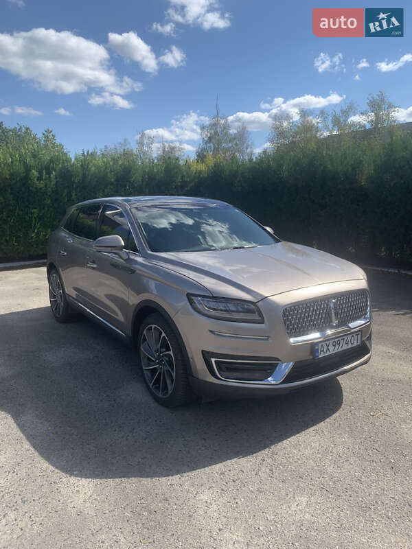 Позашляховик / Кросовер Lincoln Nautilus 2020 в Зміїві