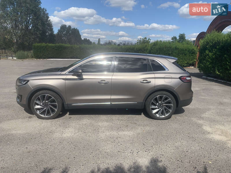 Позашляховик / Кросовер Lincoln Nautilus 2020 в Зміїві