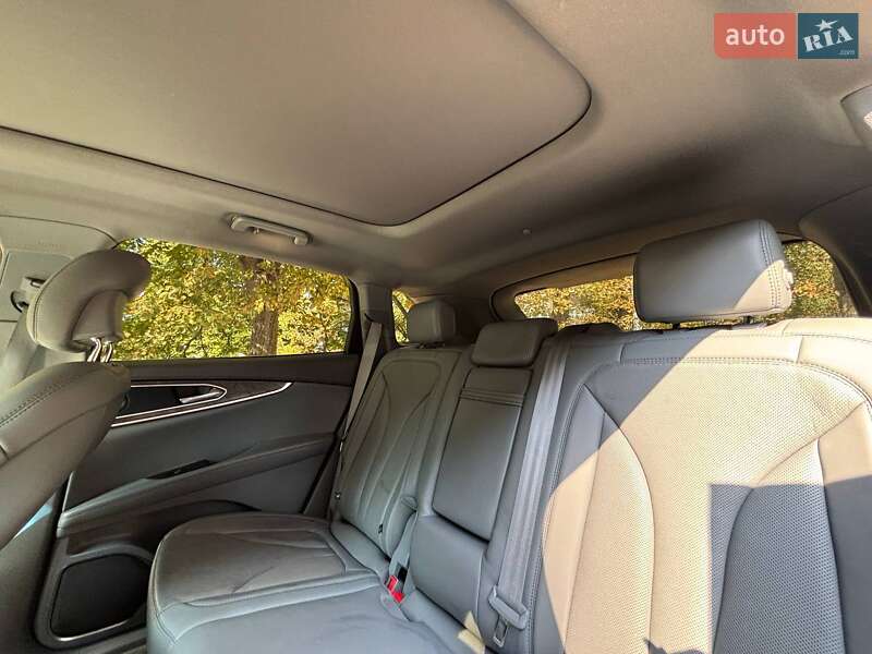 Позашляховик / Кросовер Lincoln Nautilus 2019 в Києві