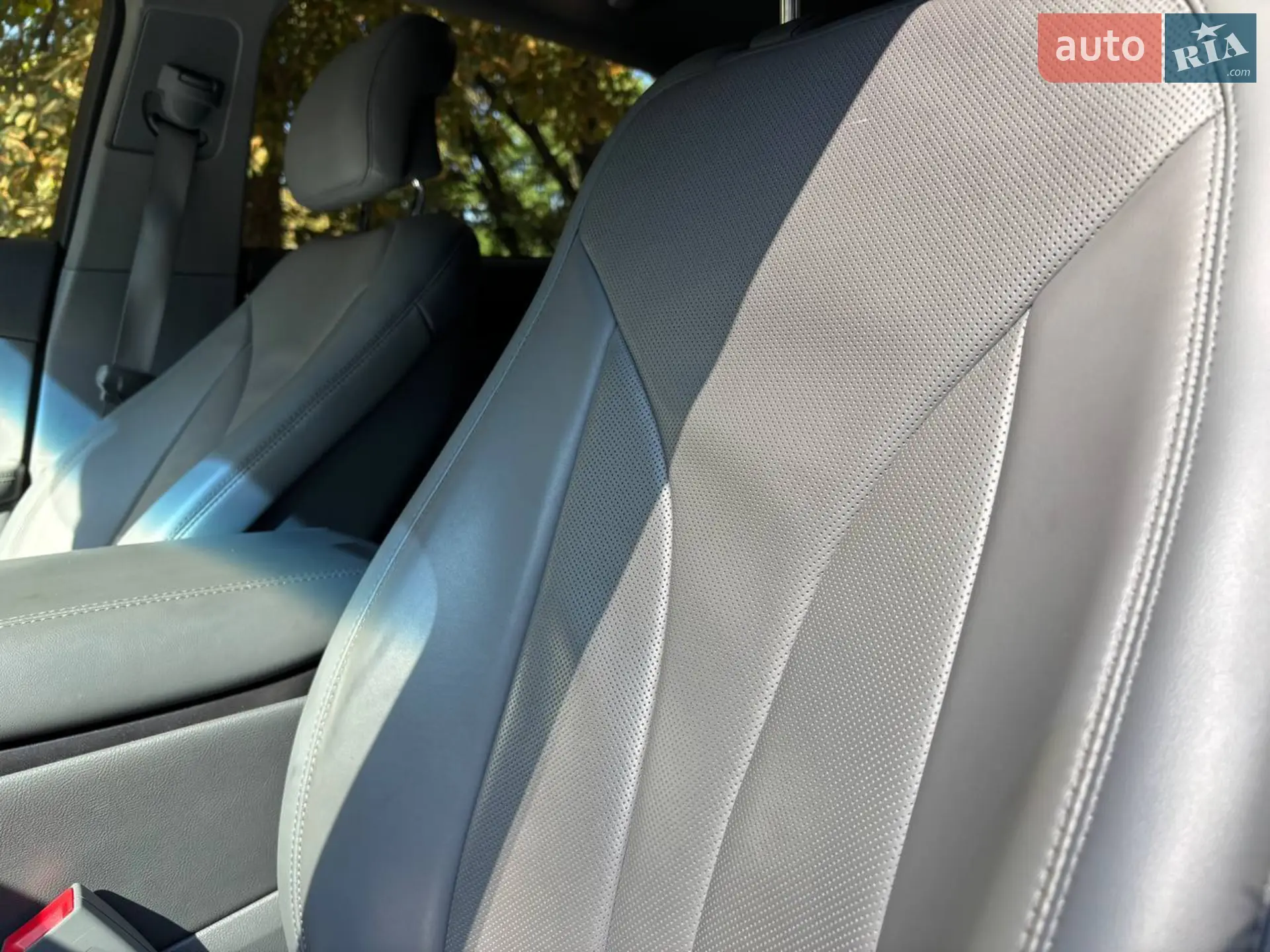 2019 Lincoln Nautilus - мініатюра 15