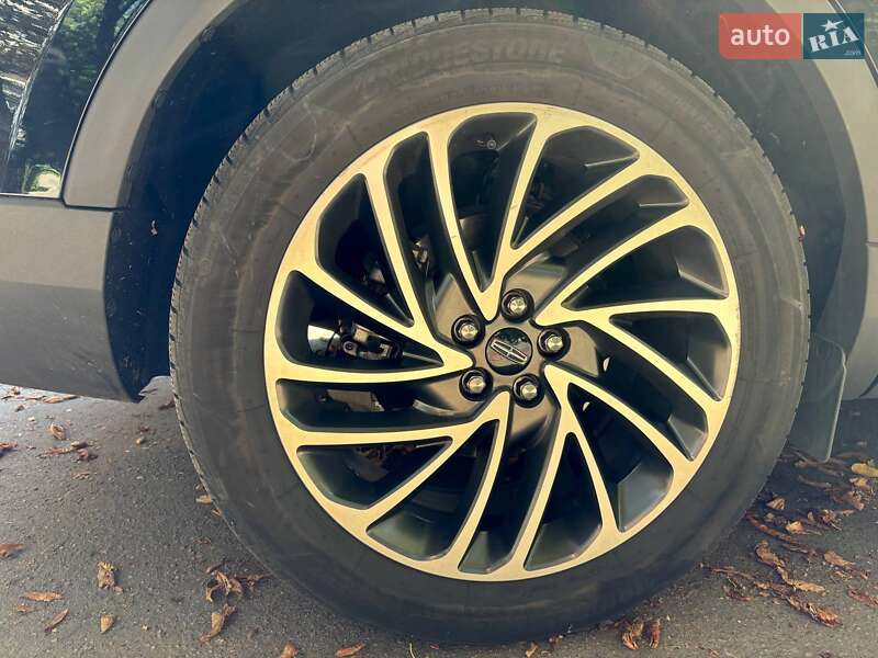 Позашляховик / Кросовер Lincoln Nautilus 2019 в Києві