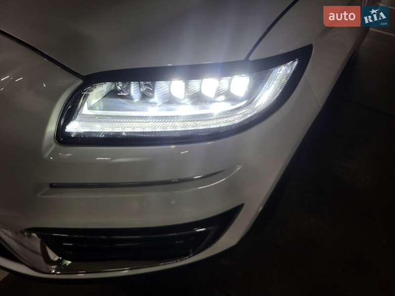 Внедорожник / Кроссовер Lincoln Nautilus 2019 в Киеве