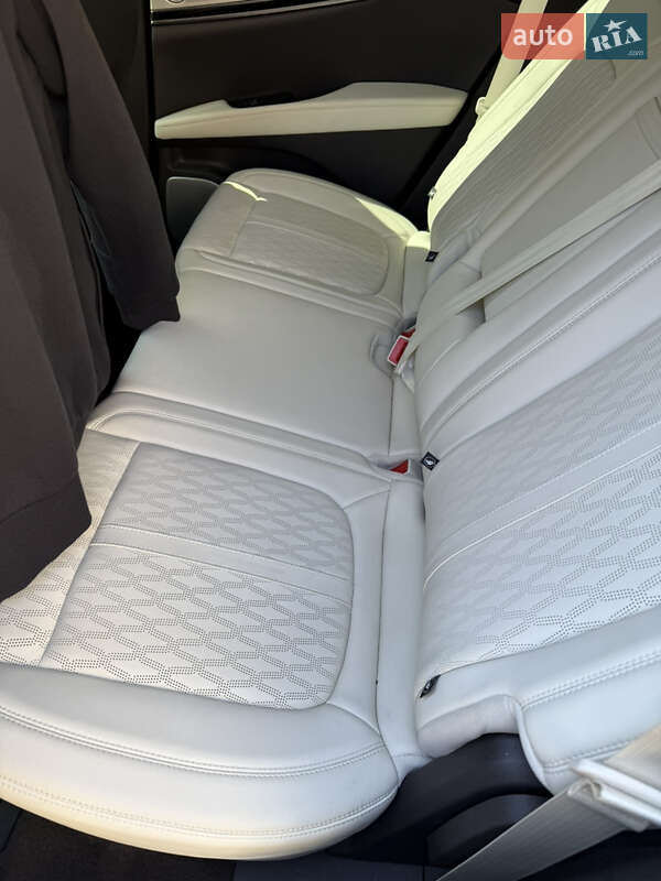 Внедорожник / Кроссовер Lincoln Nautilus 2022 в Кривом Роге