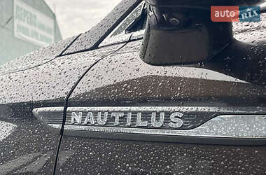 Внедорожник / Кроссовер Lincoln Nautilus 2020 в 
