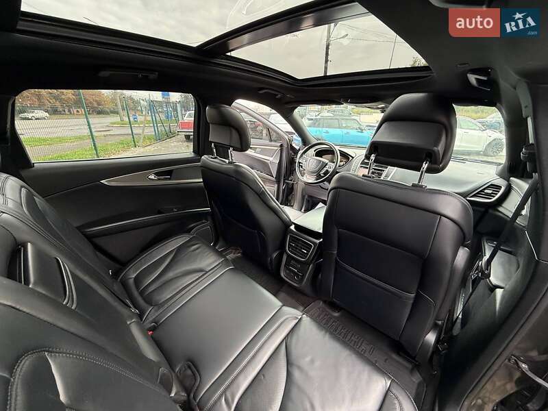Позашляховик / Кросовер Lincoln Nautilus 2018 в Луцьку