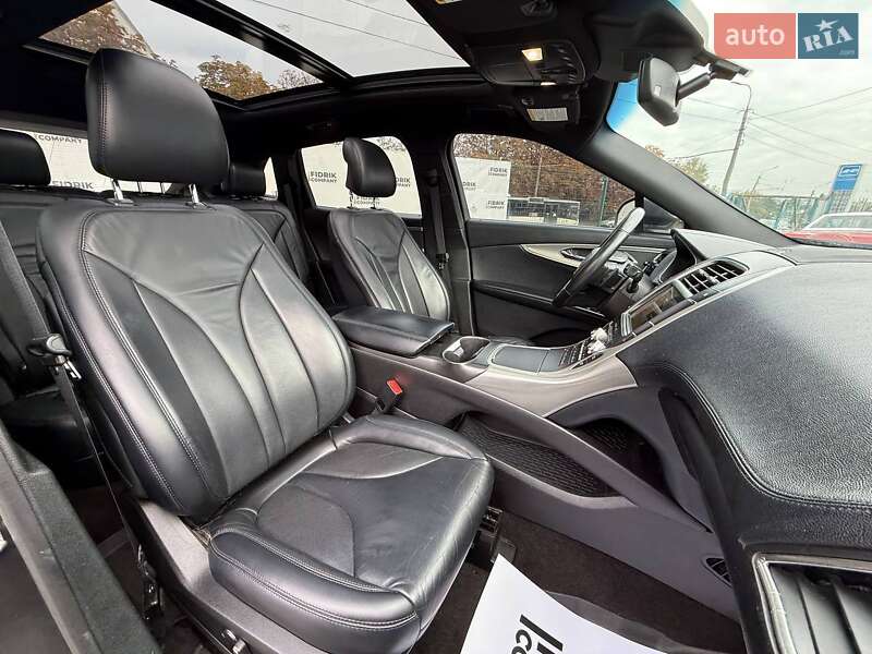 Позашляховик / Кросовер Lincoln Nautilus 2018 в Луцьку