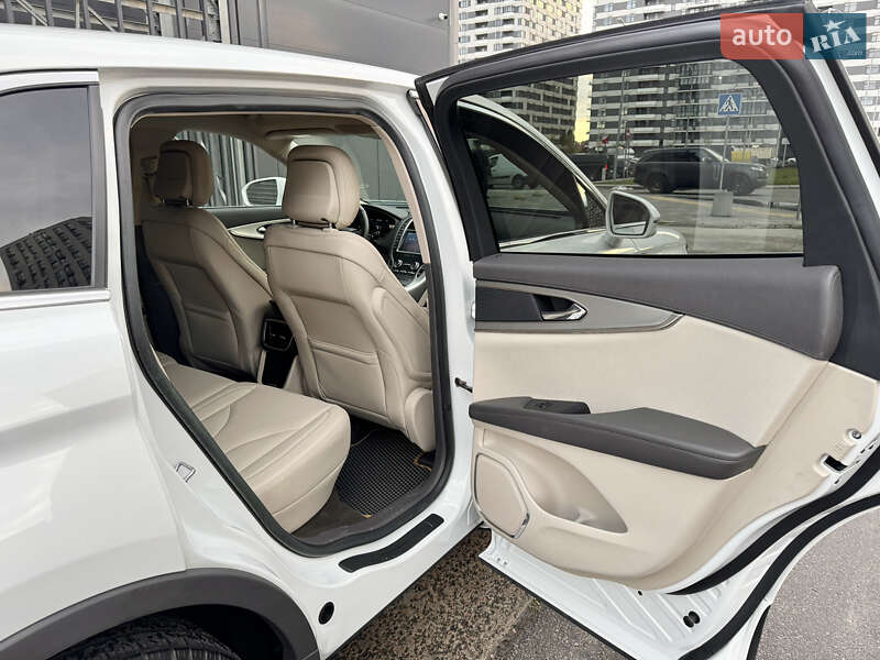 Внедорожник / Кроссовер Lincoln Nautilus 2020 в Киеве фото 31 Внедорожник / Кроссовер Lincoln Nautilus 2020 в Киеве