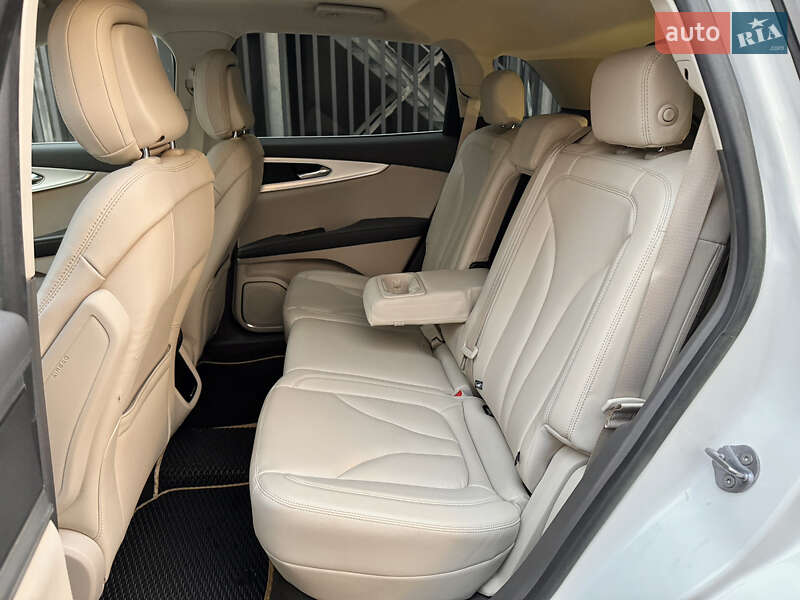 Внедорожник / Кроссовер Lincoln Nautilus 2020 в Киеве фото 49 Внедорожник / Кроссовер Lincoln Nautilus 2020 в Киеве