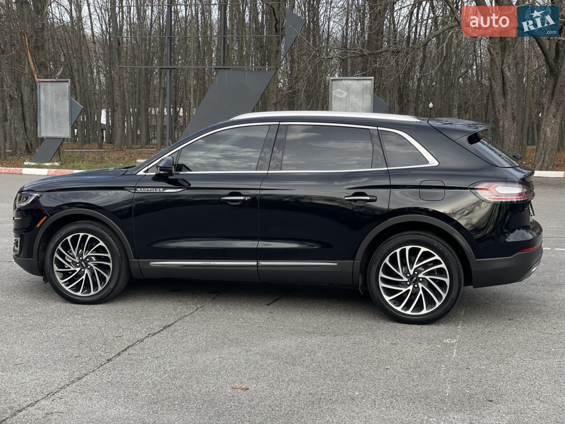 2019 Lincoln Nautilus - мініатюра 9