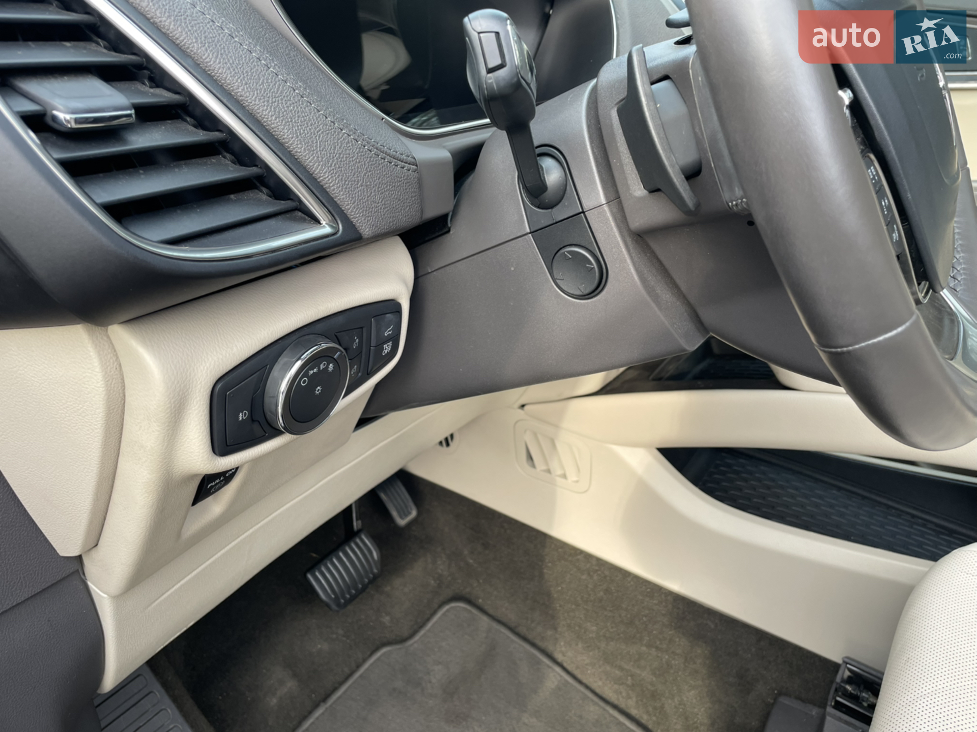 2019 Lincoln Nautilus - мініатюра 23