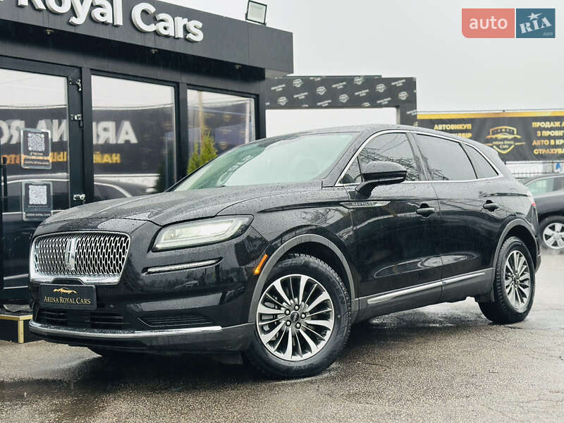 Lincoln Nautilus 2021